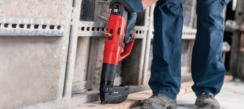 X-U MX Çelik/beton çivileri (şeritli) Barutlu çivi çakma tabancaları kullanarak betona ve çeliğe tespit için üstün performanslı şeritli çivi Uygulamalar 1