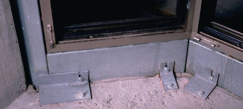 HST3-R BW Paslanmaz çelik takoz dübeli Çatlaklı betondaki yüksek statik ve sismik yükler için üstün performanslı takoz dübeli (A4 paslanmaz çelik, büyük pullu) Uygulamalar 1